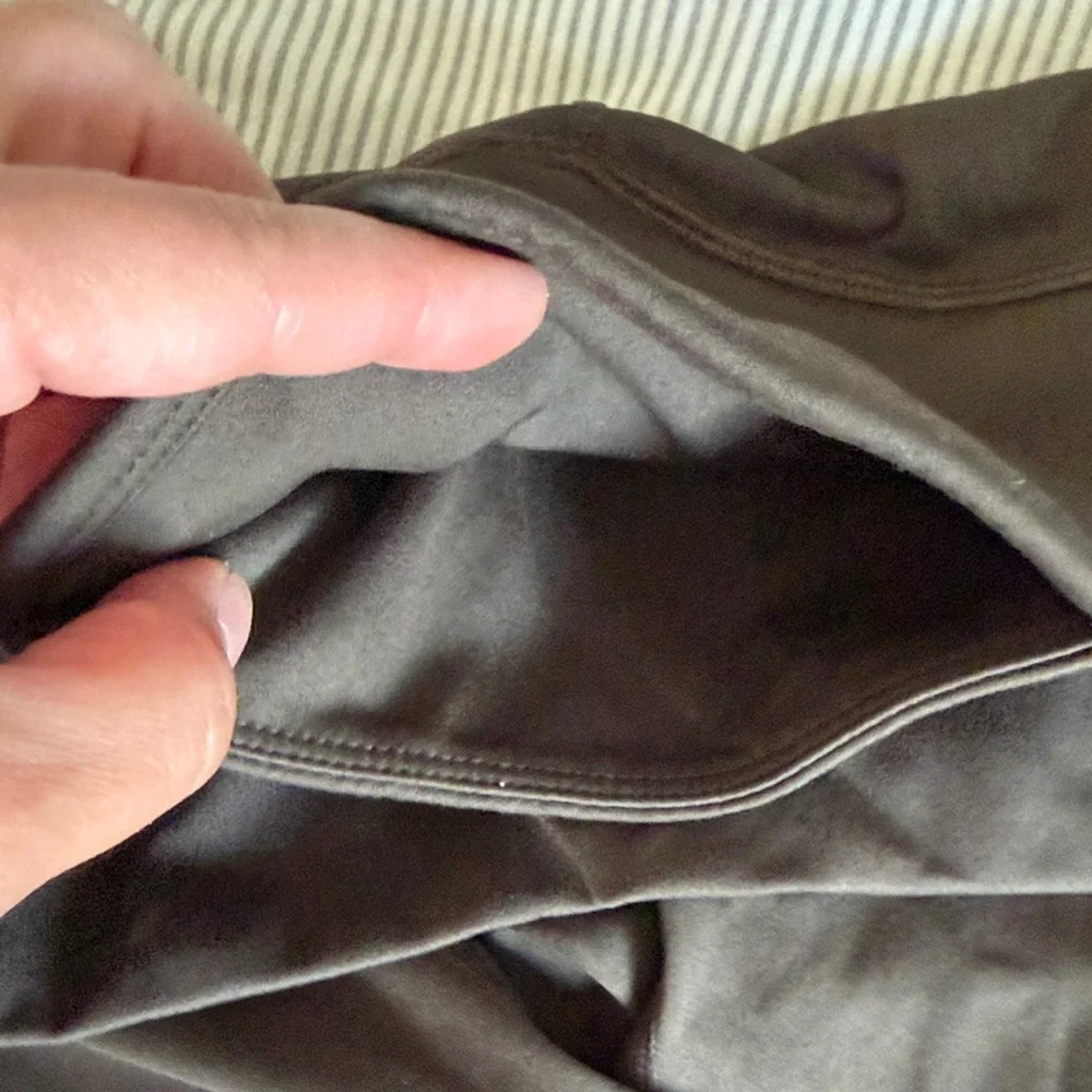 Fabletics Motion365 green Performance Leggings - Picture 3 of 3